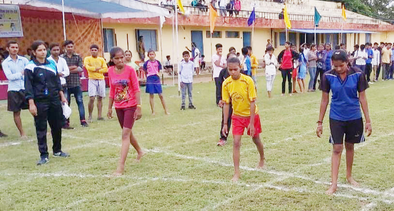 senior group rani and junior babita is top