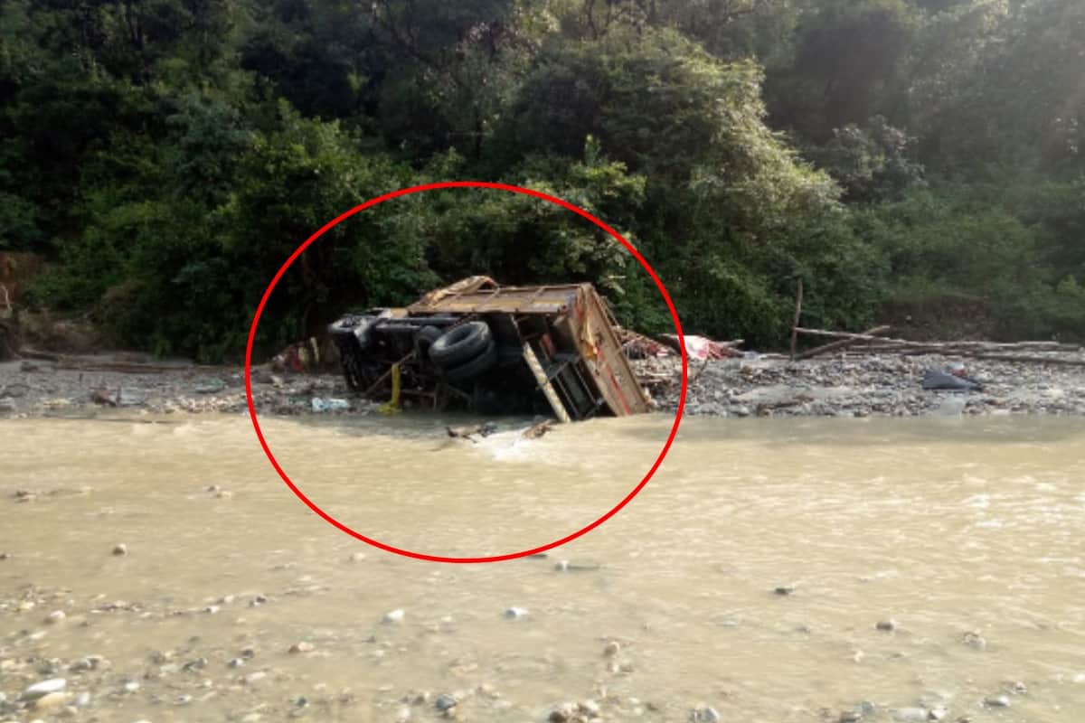 Flood in Shakumbhri Devi Temple of Saharanpur city and one died and two injured