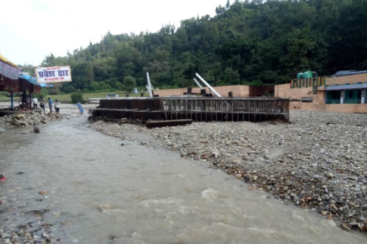Flood, one died and many injured in saharanpur after flood in shakumbhri devi