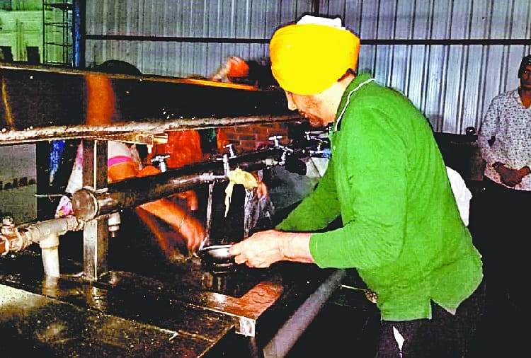 One Country One Language, Gurdas Maan in Gurudwara at Sultanpur Lodhi, Kapurthala