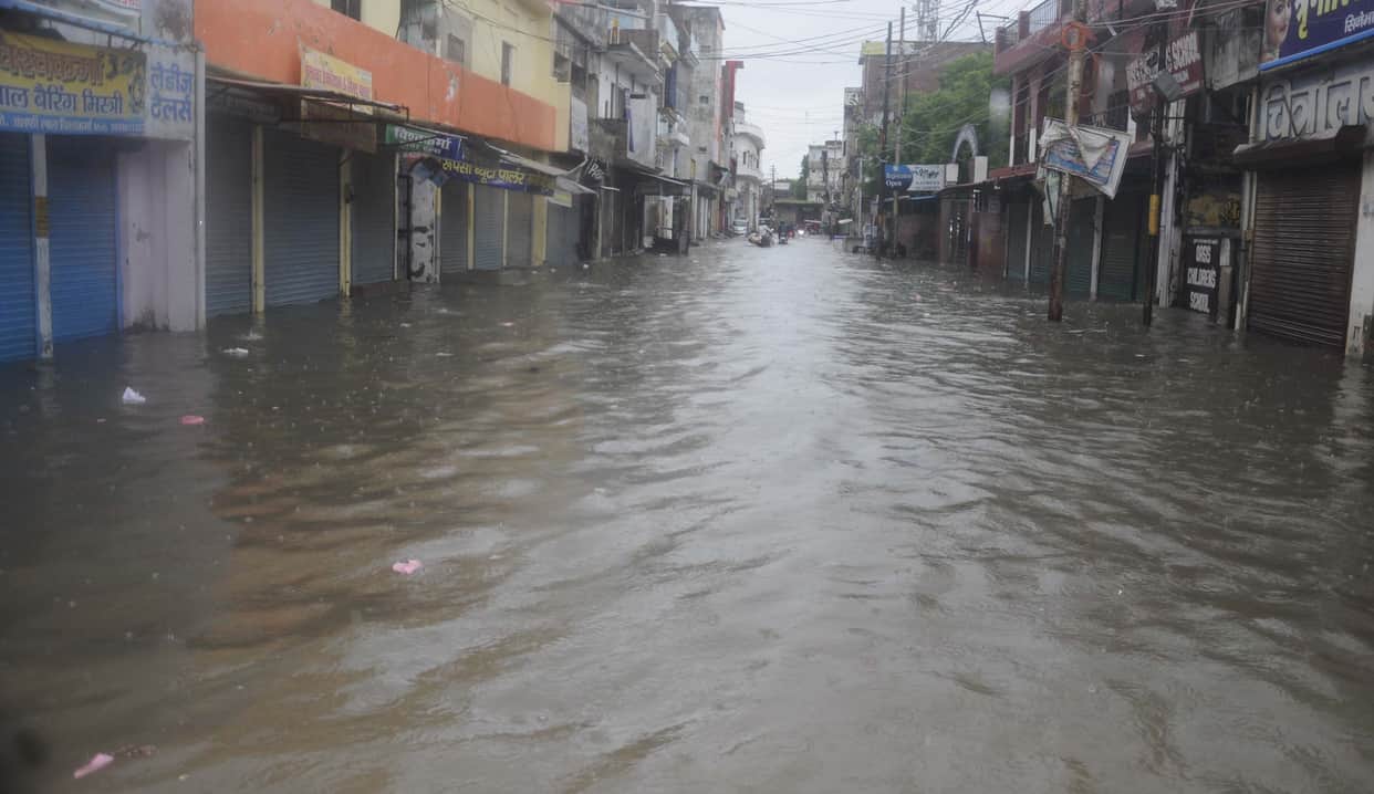 Pratapgarh: Rain caused havoc, nine people died, water is everywhere
