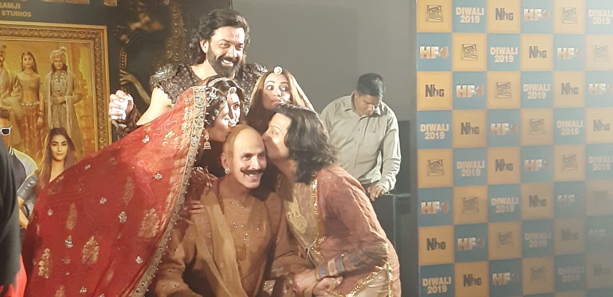 Housefull 4 actor Akshay Kumar revealed why remove sajid Nadiadwala from this film