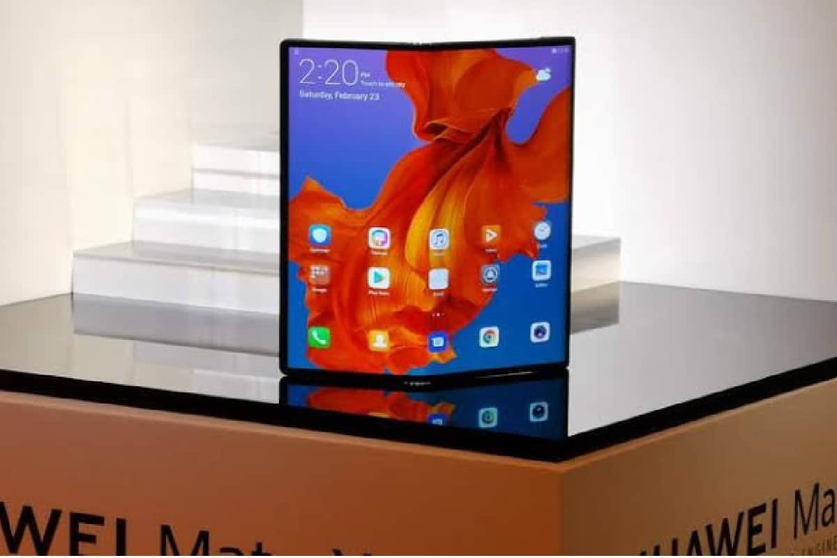Worlds top foldable smartphones including galaxy fold and Huawei Mate X