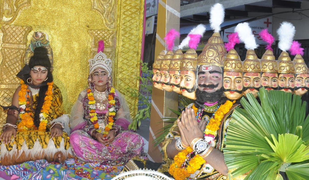 rawan ki sawari nikali