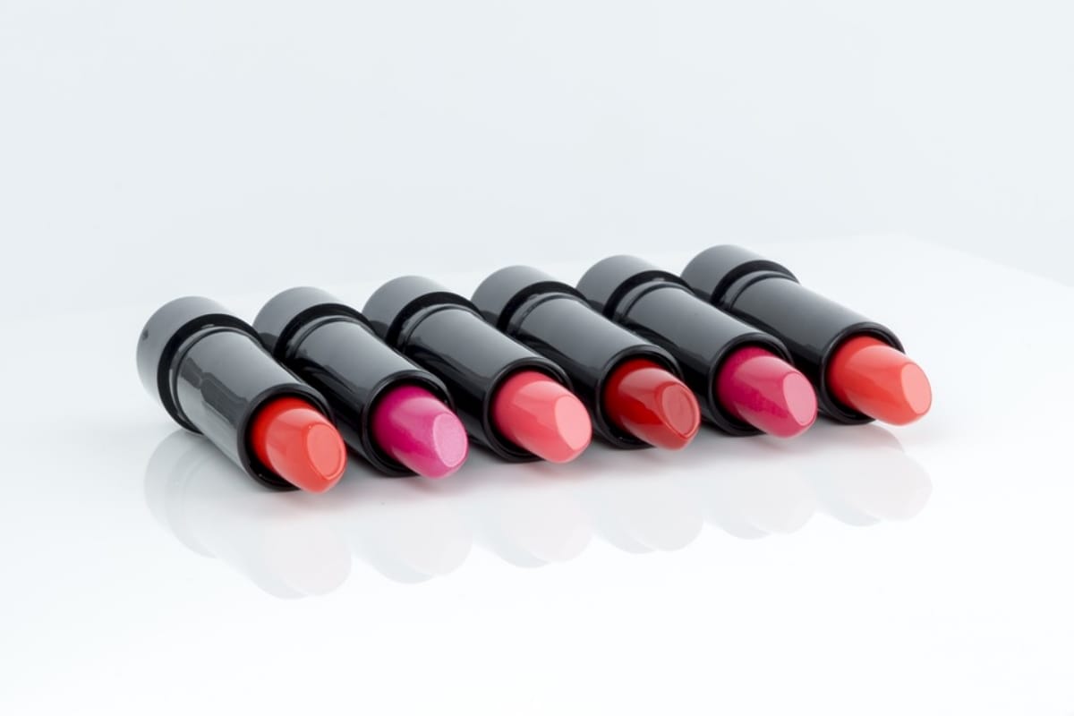 tips to make simple lipstick like matte