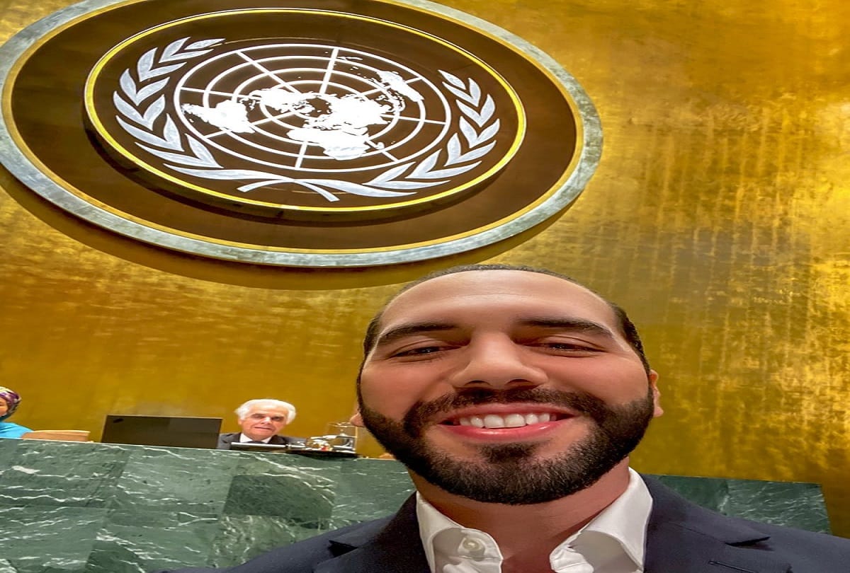 El Salvador President take Selfie before speech at UN, says people will see picture more than speech