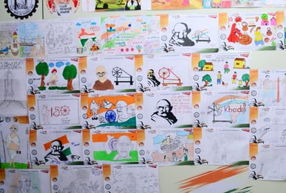 Exibition of mega painting competition of Amar Ujala and Khadi Gramodyog Board.