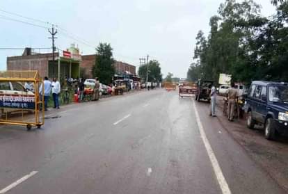 मतगणना के दौरान सड़कों पर पसरा सन्नाटा