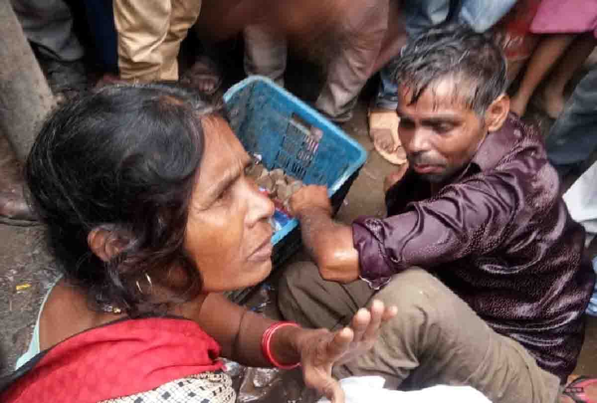 mob thrashed a young man as a child thief