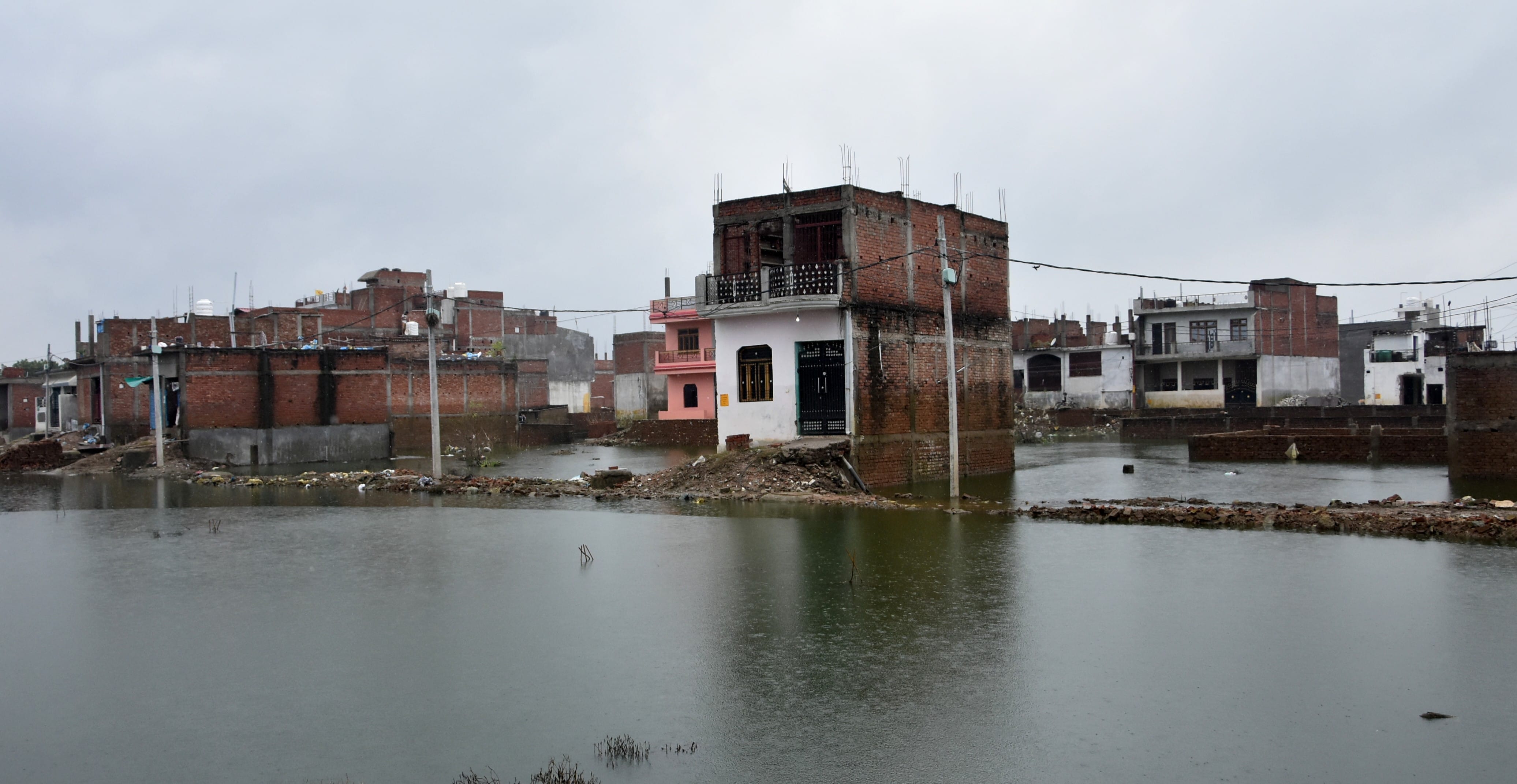 Prayagraj: Flood risk increased, alert