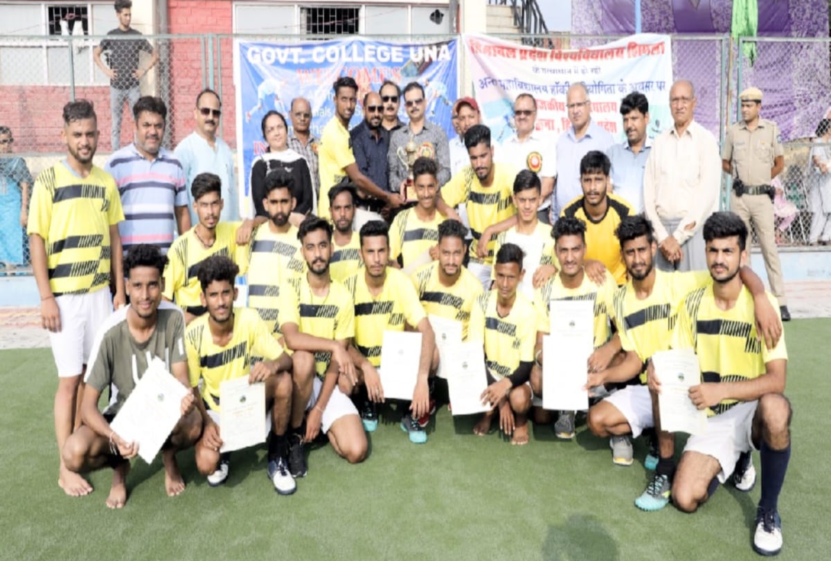 Una became Inter college hockey champion after defeating Mandi