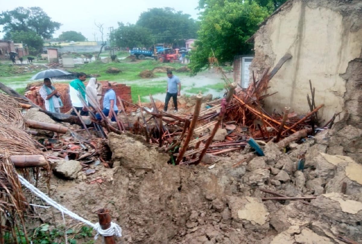 Many died due to Heavy rainfall in Varanasi latest weather updates