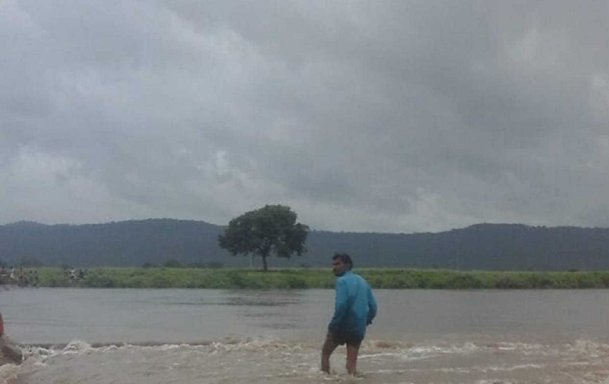 Rains lashes sorrow in Uttar Pradesh 46 killed