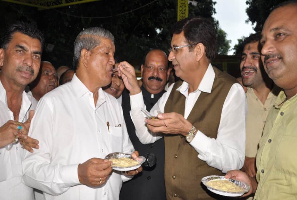 Congress Workers heavy Crowd in Harish rawat kheera kakdi party in dehradun