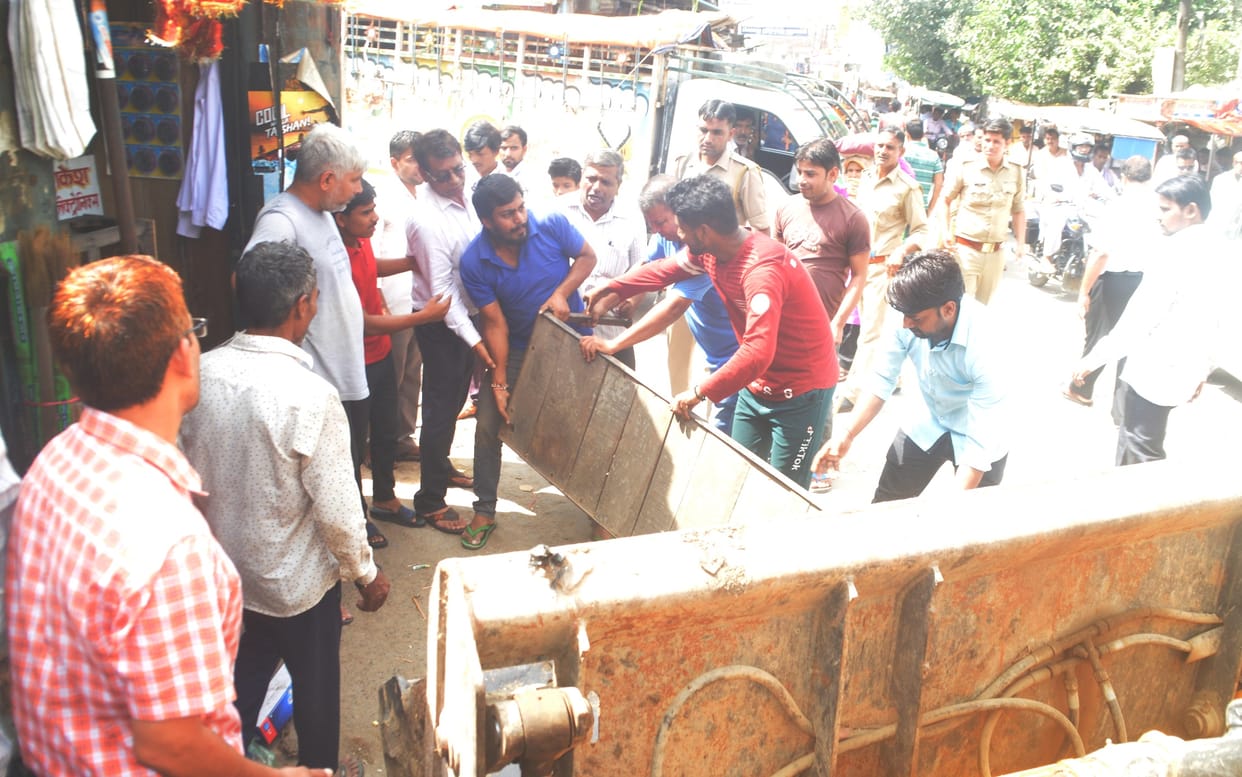 Remove encroachment campaign