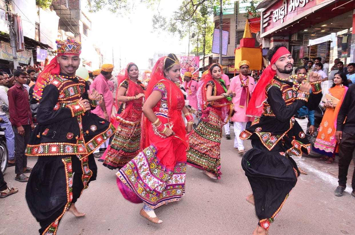 Dandiya dance attracted in procession