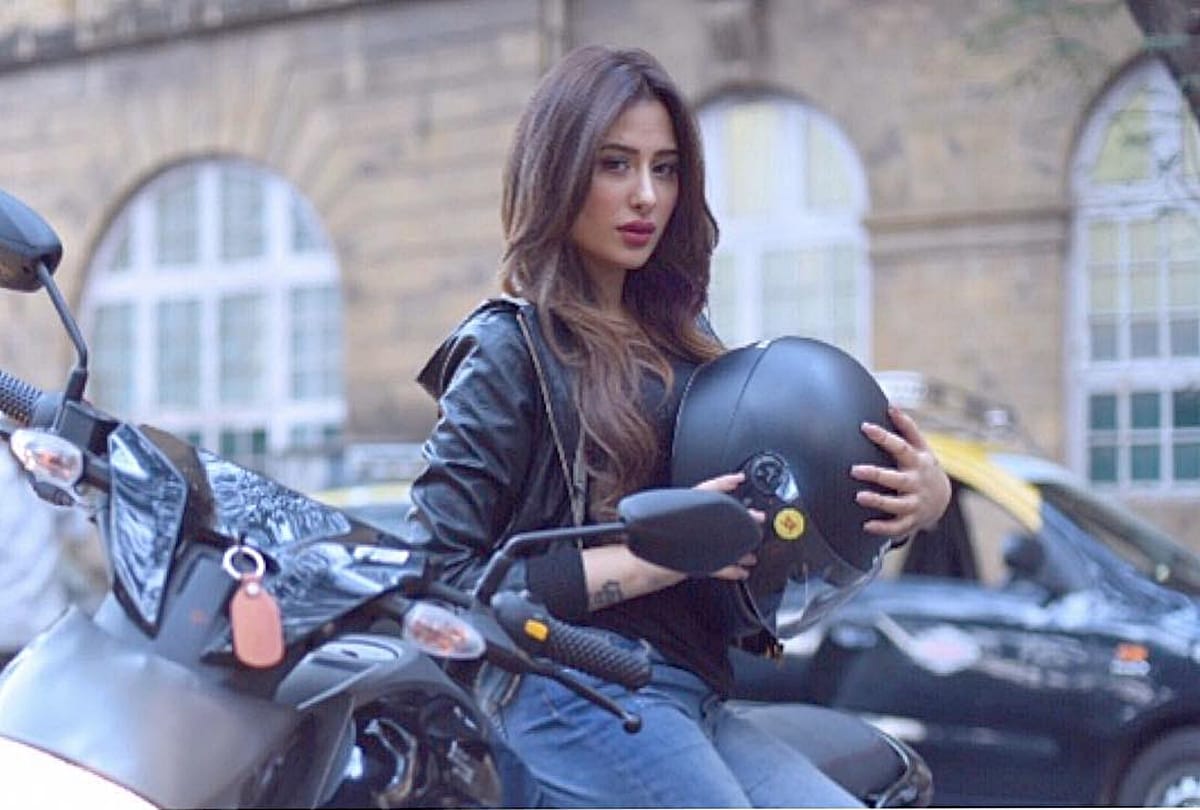 BIGG BOSS 13 TV Actress Mahira Sharma Enters In Salman Khan Show Bigg boss