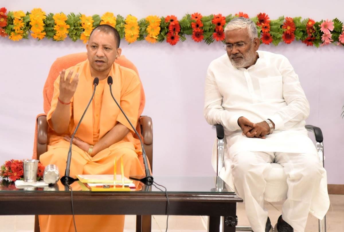 cm yogi assured kashmiri students in uttar pradesh, both share thoughts hartley, photos