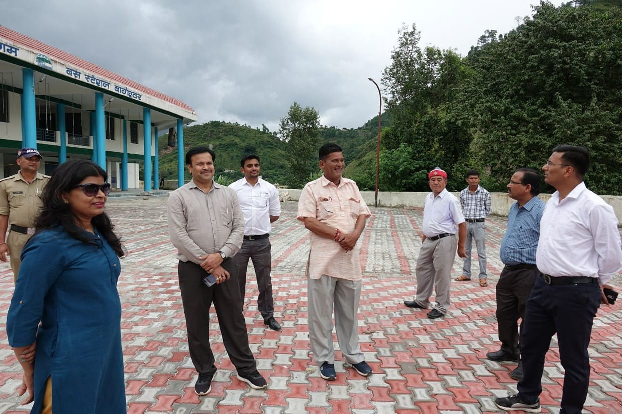 DM did surprise inspection of roadways bus stand