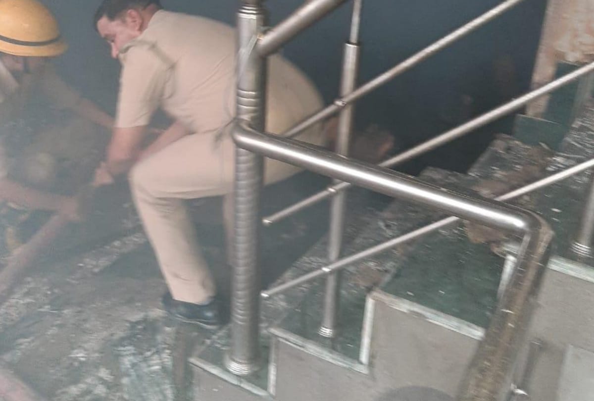 Lucknow Hindi News, fire in godown and factory in lucknow