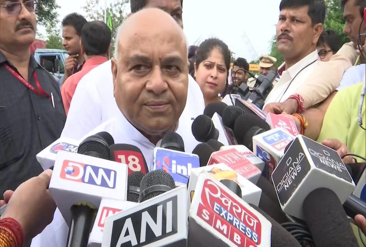 Honeytrap case Govind Singh said if people associated with politics do this then take drastic action