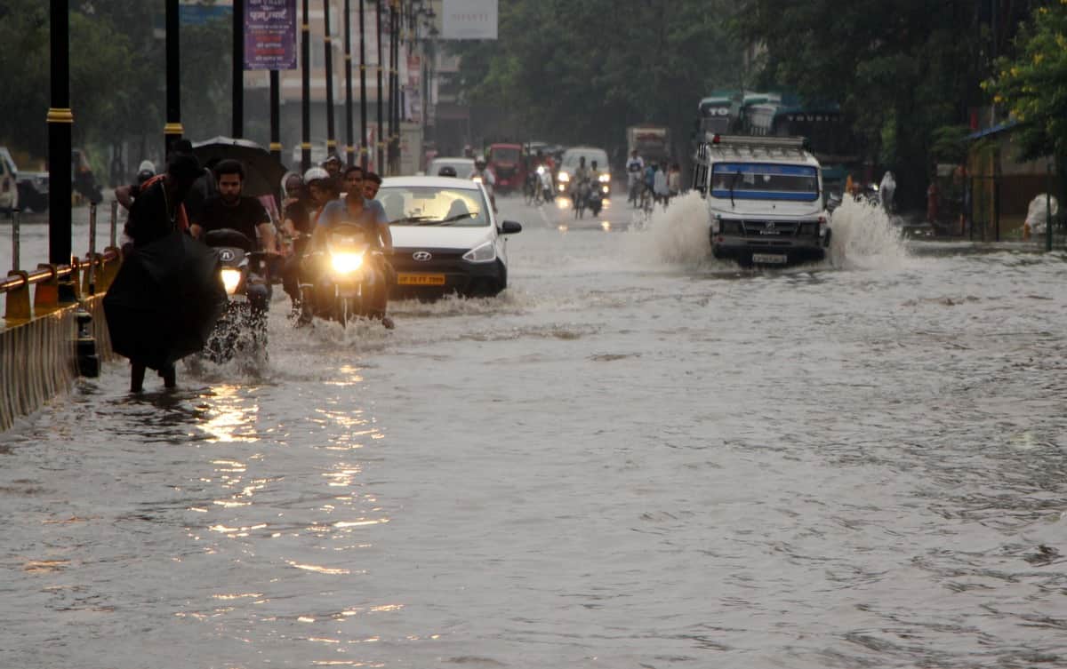 MP Weather: Life affected due to heavy rains in many districts of the state, red alert for eight districts