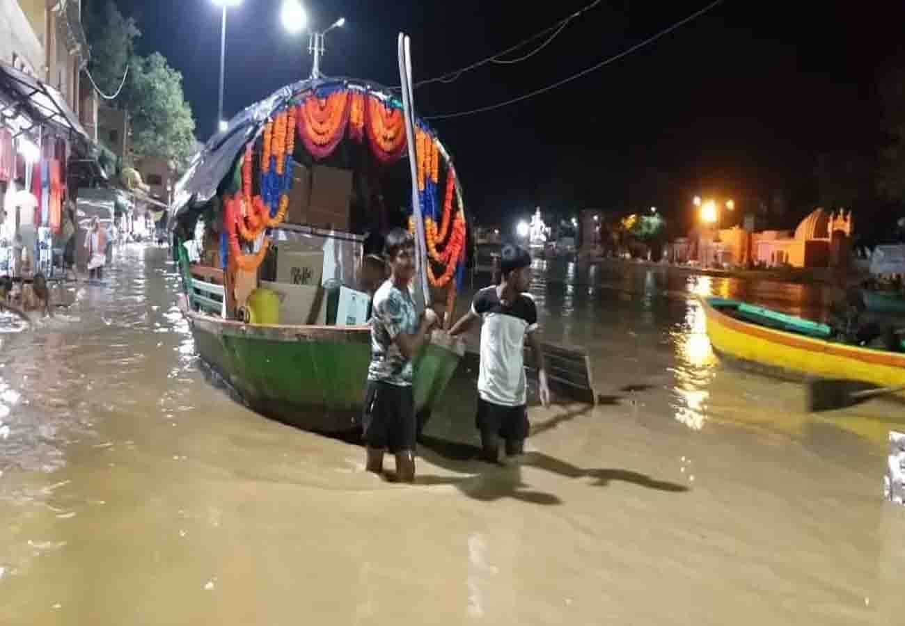 rain and Flood havoc in central UP, See the terrible scene in pictures