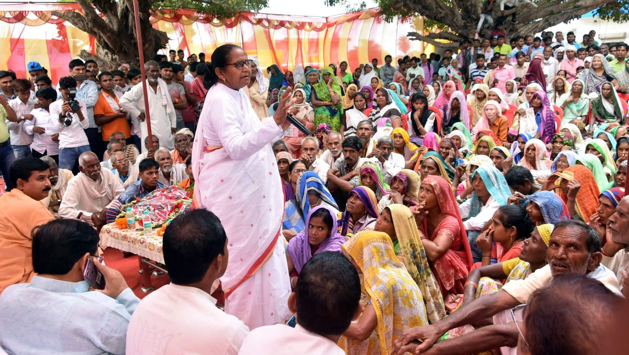 minister listened problem of villagers