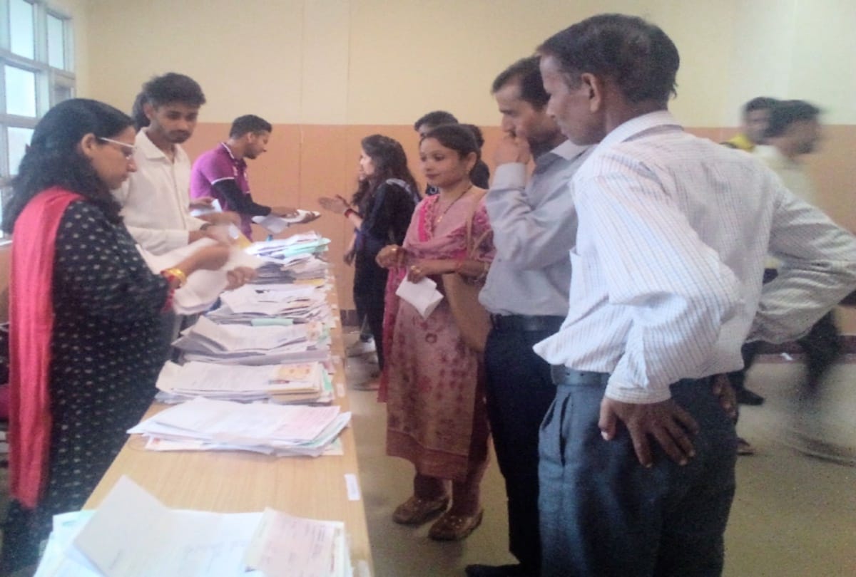 PhD and MSc applied for the post of Patwari in himachal, three lakh applications received