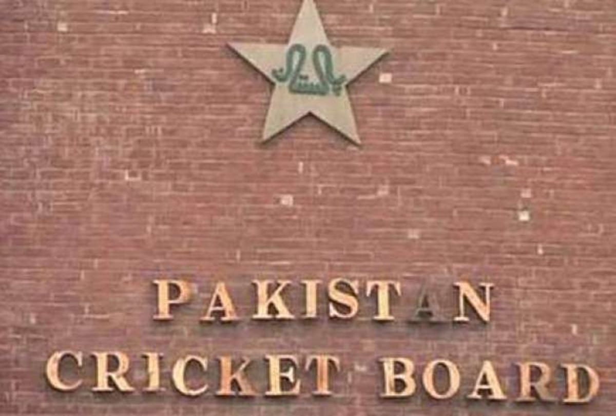 pakistan cricket board invites bangladesh to Day night test in karachi 