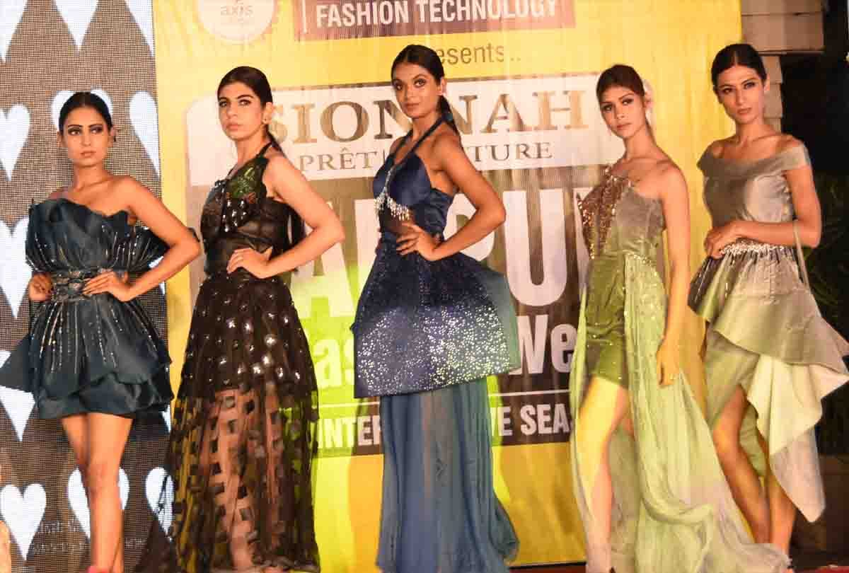 fashion show with bollywood night in kanpur