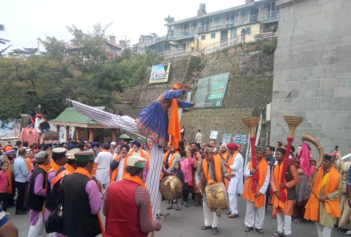 scenic view of nagar kirtan in shimla on occasion of 550th birth anniversary of guru nanak dev