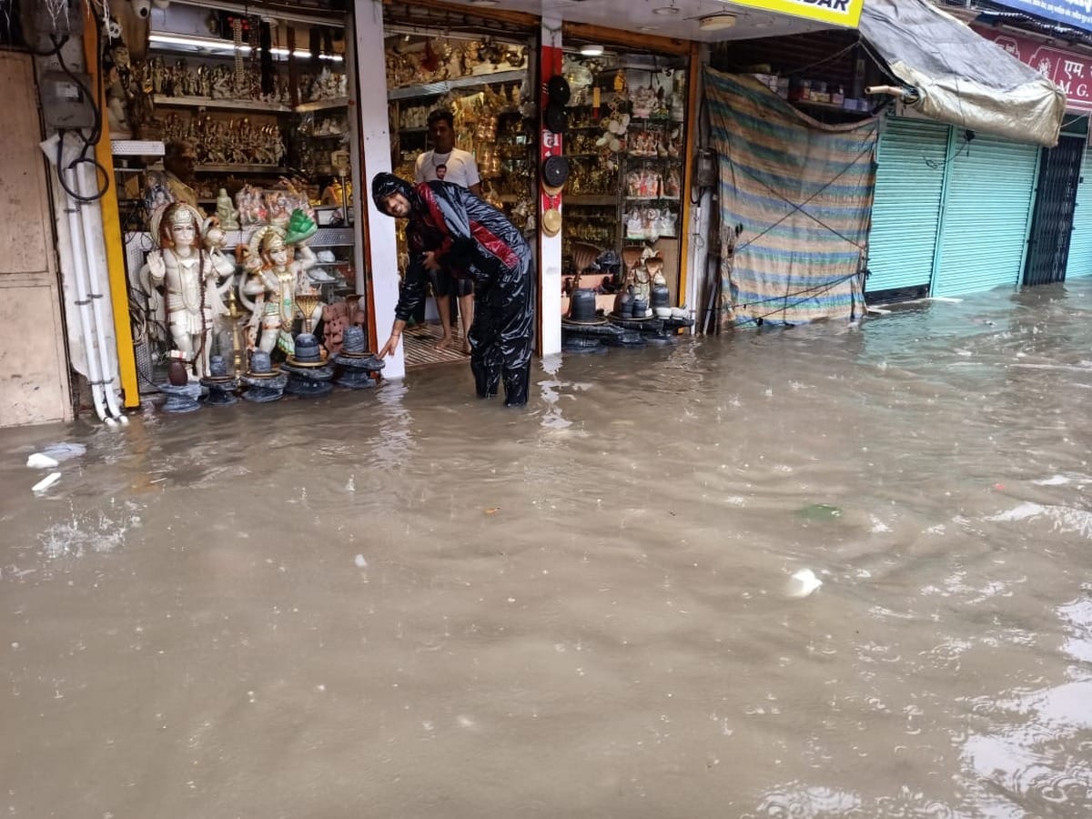 heavy rain ganga water level weather in varanasi purvanchal