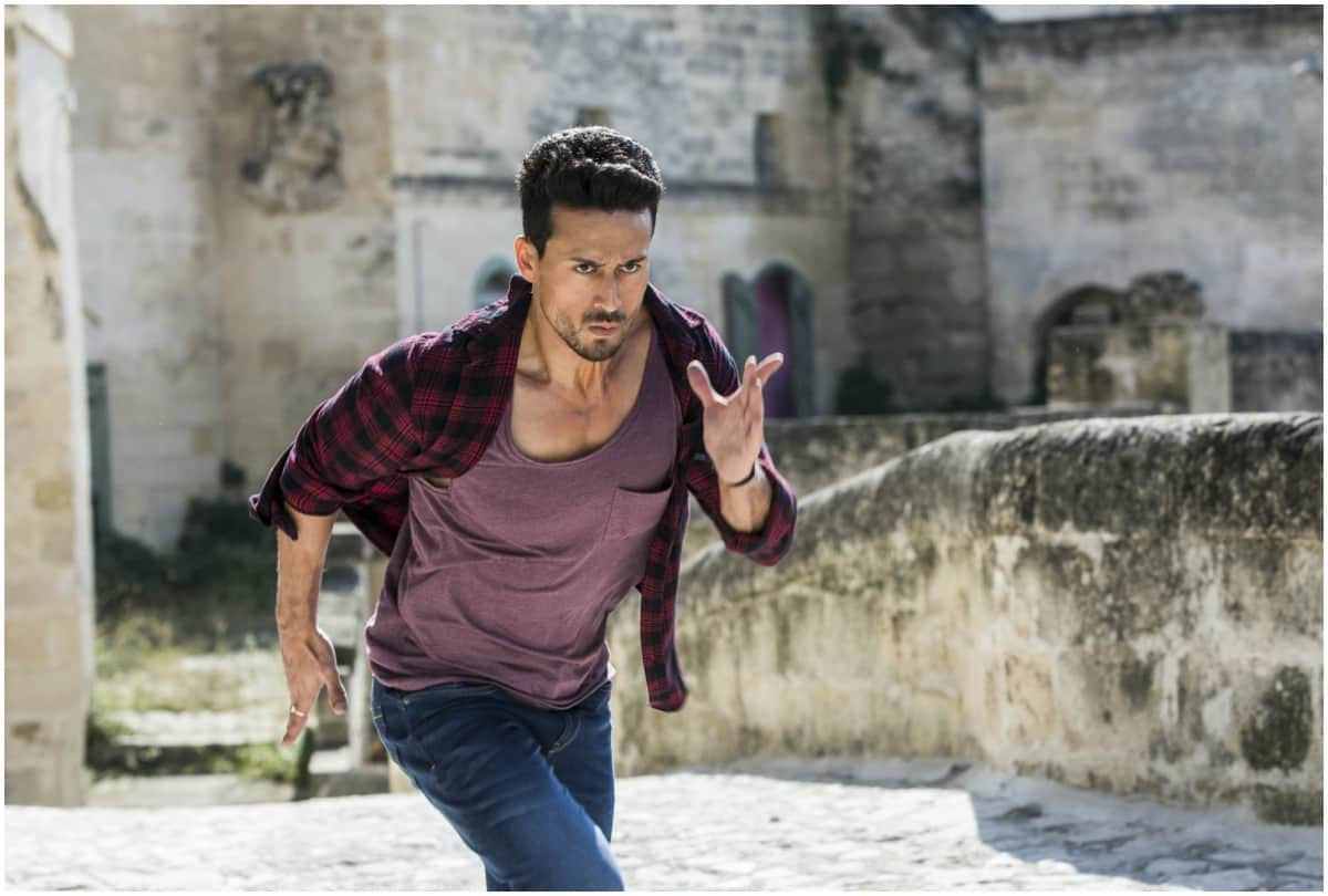 Tiger Shroff recreated a famous scene on instagram from the Matrix movies Starring Keanu Reeves