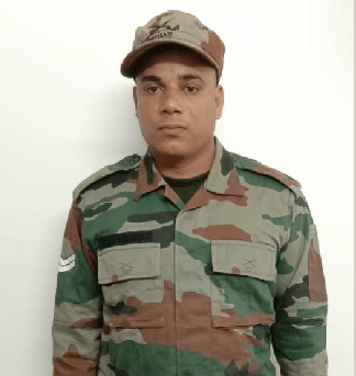 Fraudster arrested in the name of army recruitment arrested wearing army uniform