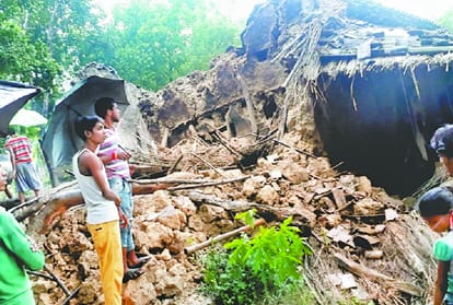 100 lives lost due to continuous rainfall in uttar pradesh