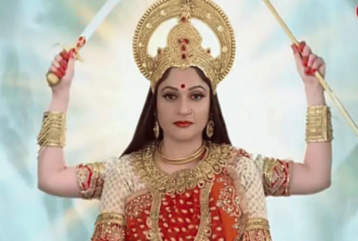 These Gorgeous TV Actresses Played Devi Character On TV Mouni Roy And Gracy Singh Also In The List