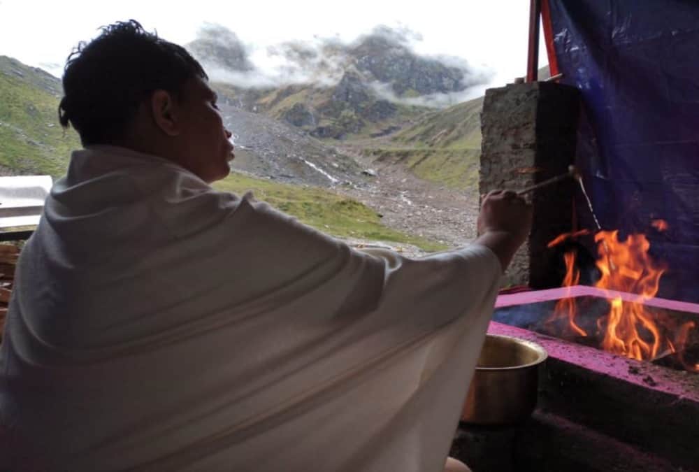Patanjali CEO Acharya Balkrishna spent time in kedarnath for yagya and Meditation