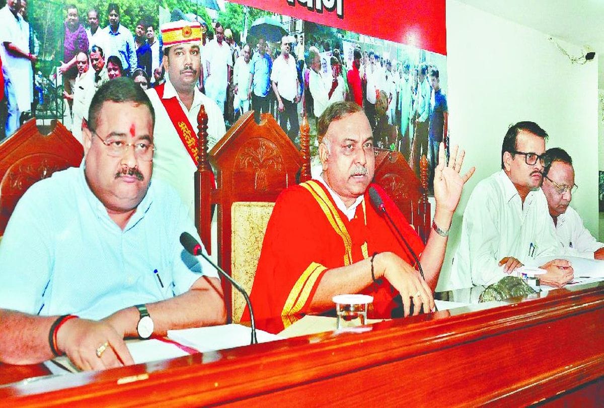 councilors created ruckus in the Municipal Corporation House agra