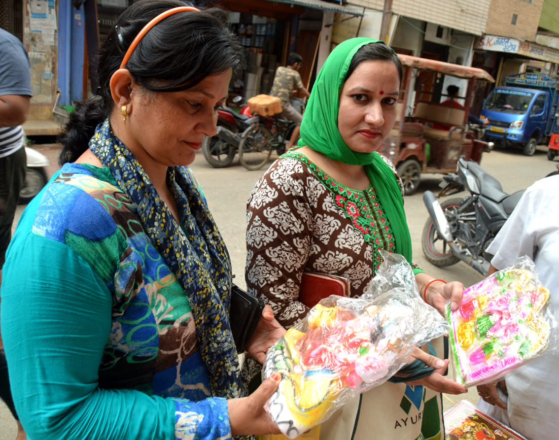 Navratri starts today, Sanjhi set up in homes