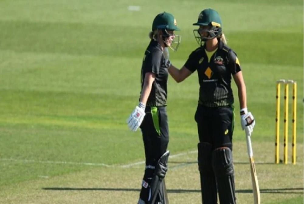Beth Mooney and Chamari Athapathtu’s centuries rewrite history books in T20