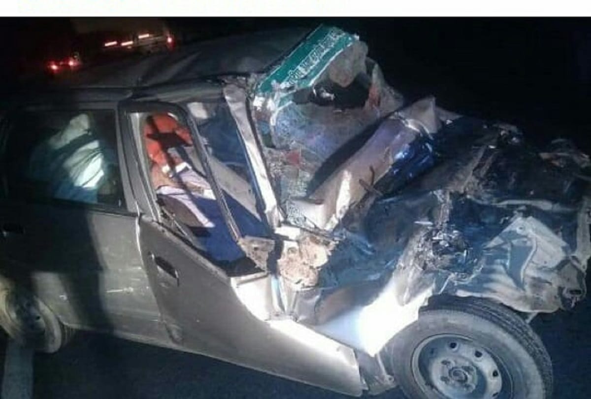 car and truck collision couple died in accident 