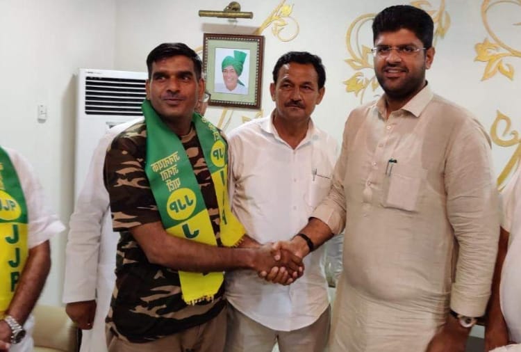 haryana assembly elections, Former BSF Jawan Tej Bahadur Yadav joined Jannayak Janata Party