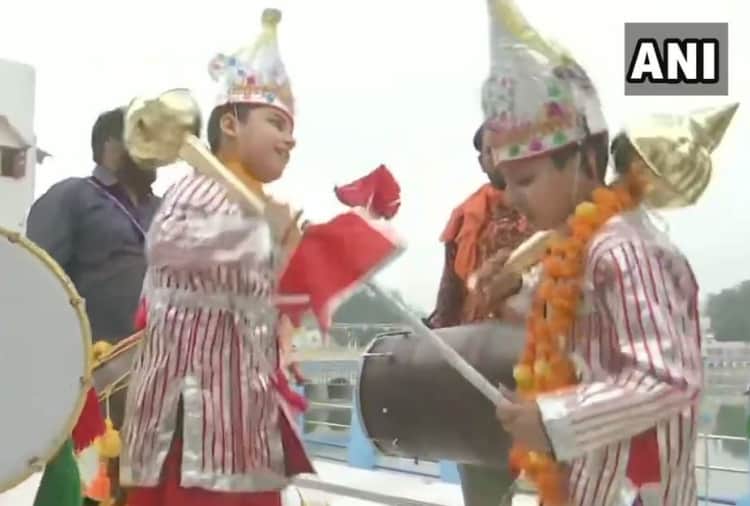 The 10-day 'Langur Mela' begins at Bada Hanuman Mandir in Amritsar