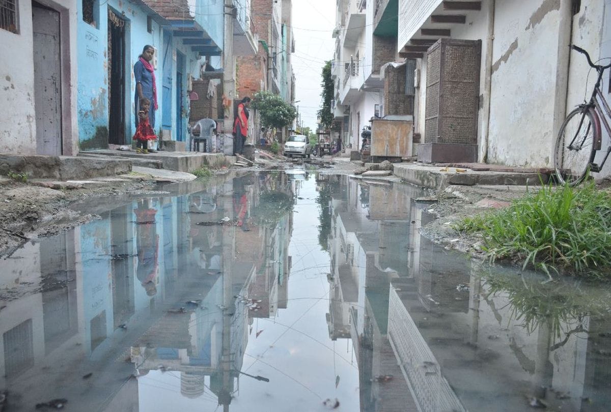 people want sell their house due to sewer problem in agra