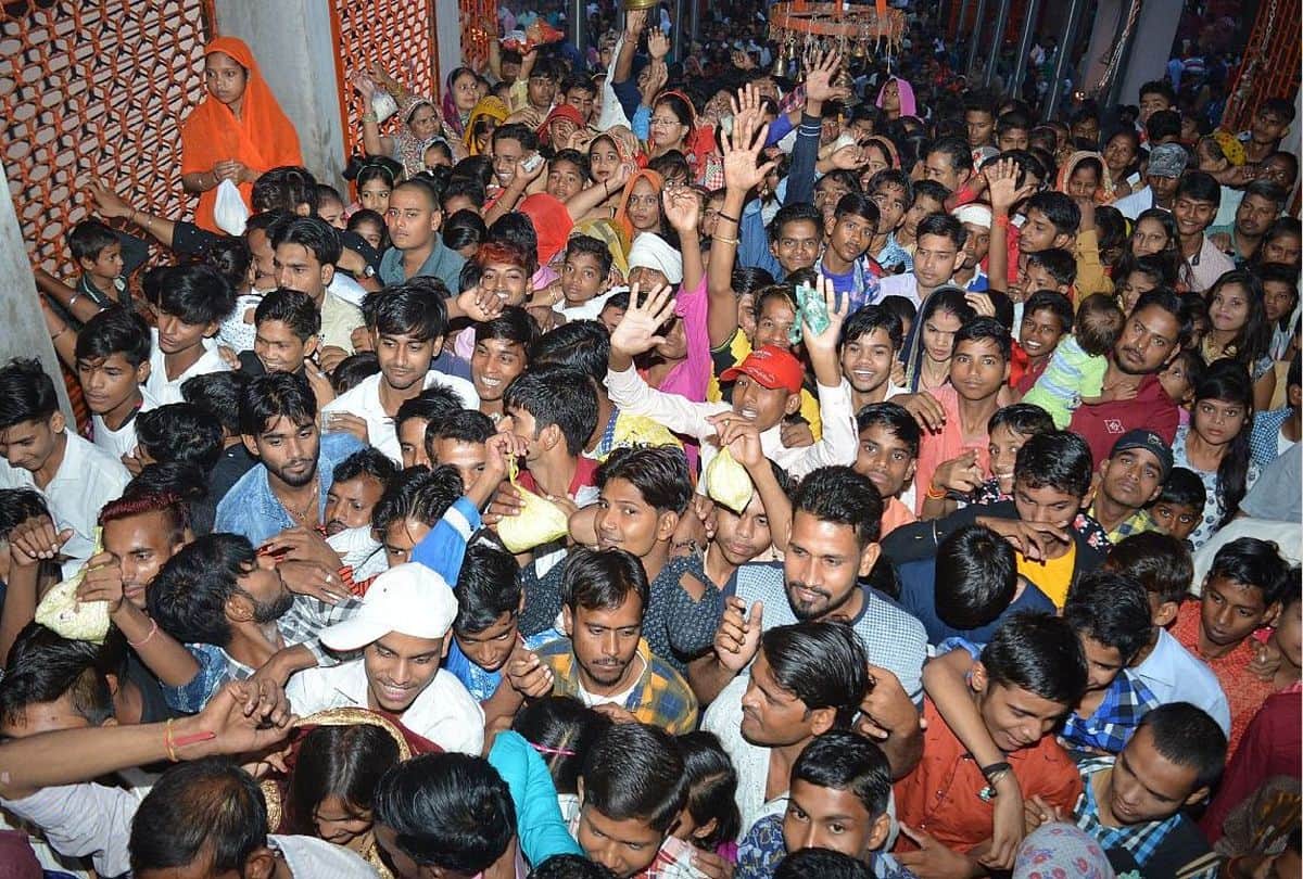 shardiya navratri 2019 devotees gathered in devi temples agra news