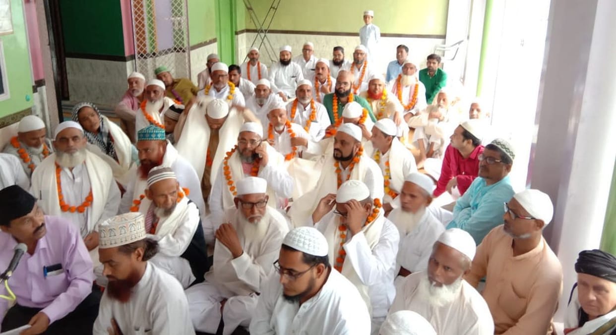 jile bhar ke 40 haajiyon ko mila sammaan
