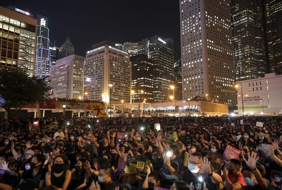 Hong Kong police fire tear gas and water cannon to halt protest