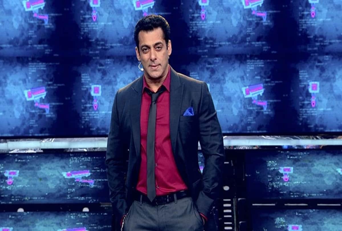 Aamna Sharif will play komolika role and salman khan enjoy with childrens in river