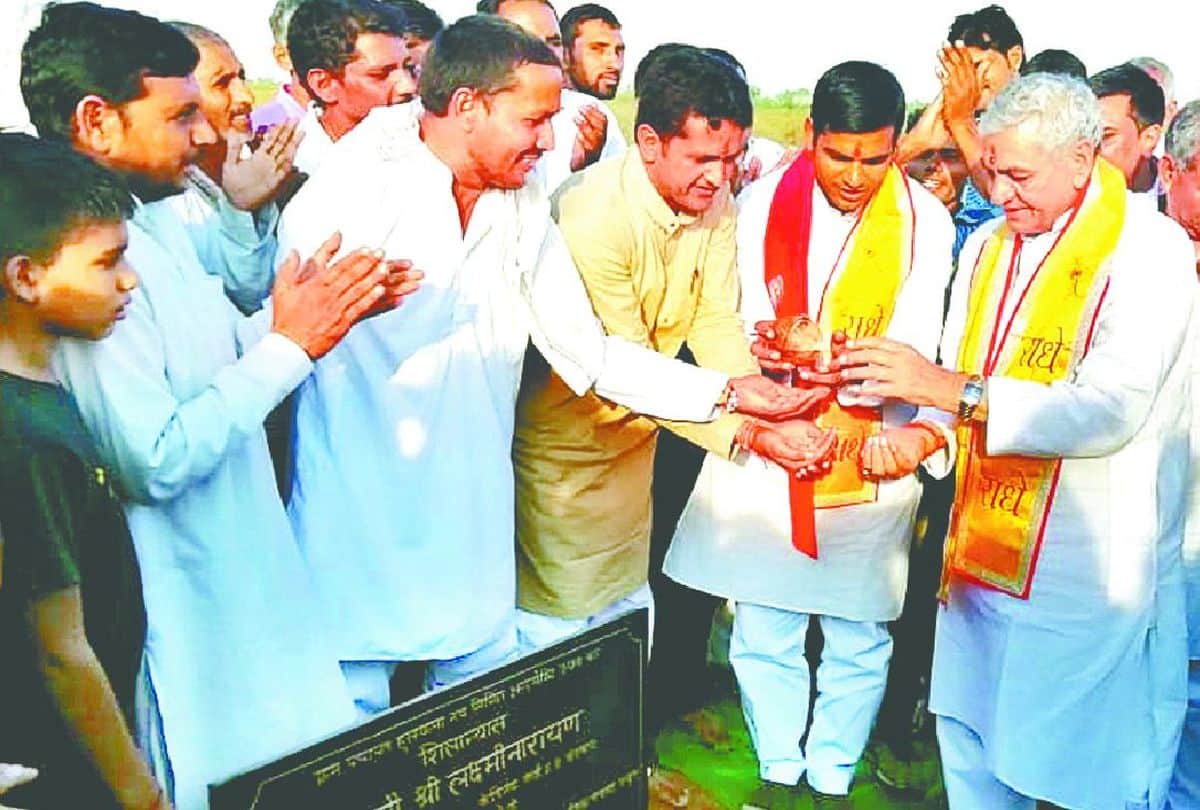 Cabinet Minister laid the foundation stone for the martyr Ramveer Singh memorial in mathura